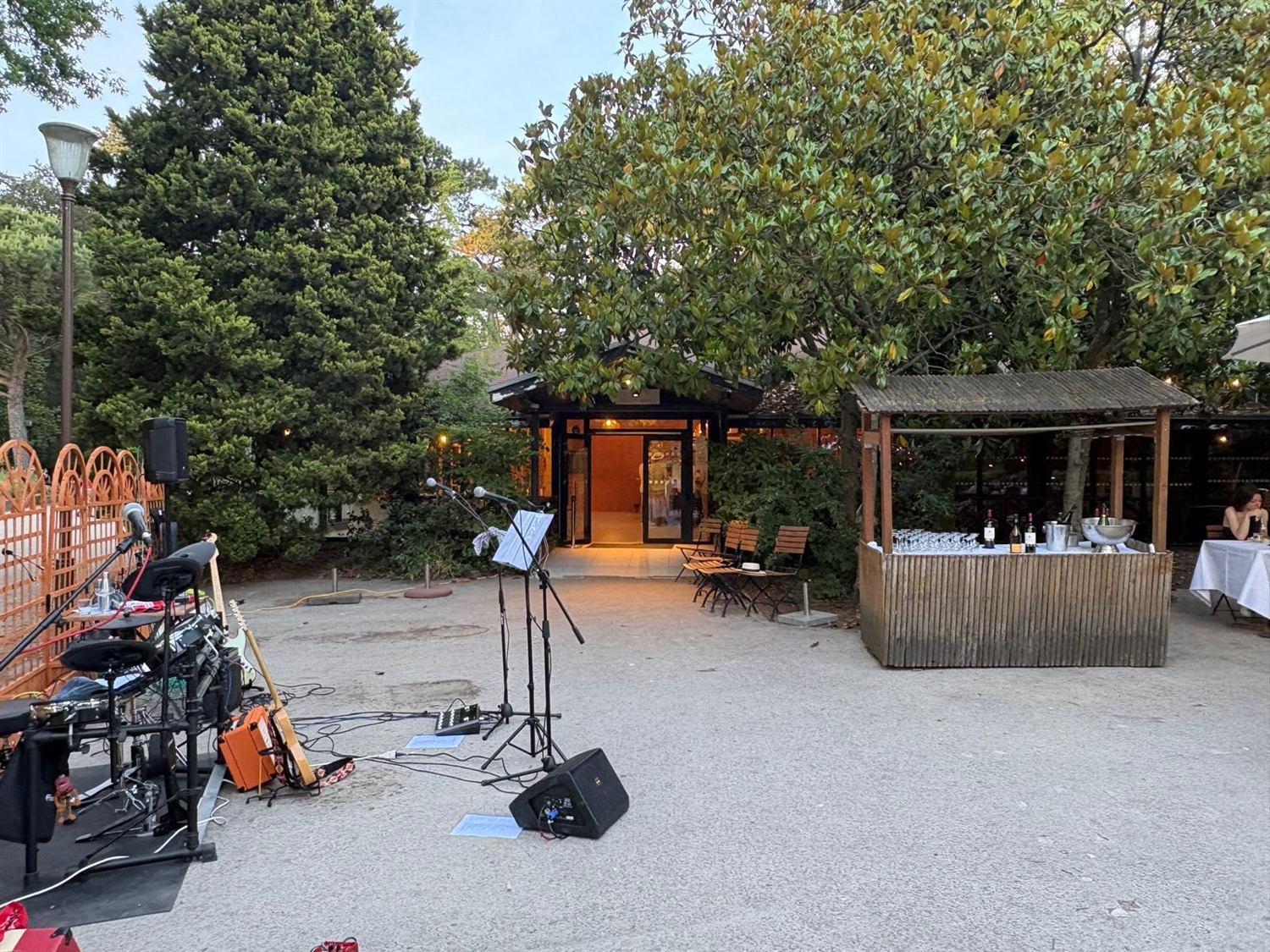 Orchestre en soiree aux Magnolias
